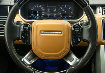 Подержанный автомобиль Land Rover Range Rover 2019 года (10 фото)