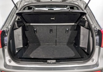 Подержанный автомобиль Suzuki Vitara 2016 года (10 фото)