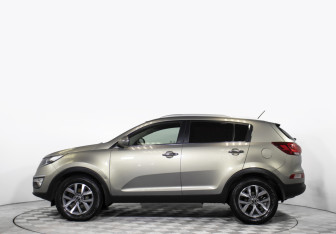 Подержанный автомобиль Kia Sportage 2015 года (8 фото)