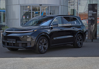 Новый LiXiang L9 2025 (1 фото)