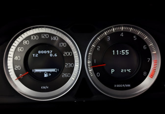 Подержанный автомобиль Volvo S80 2013 года (13 фото)