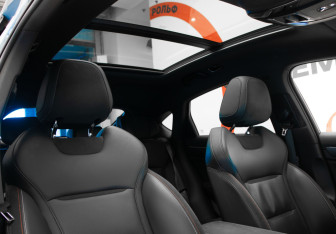 Подержанный автомобиль Geely Tugella 2023 года (34 фото)
