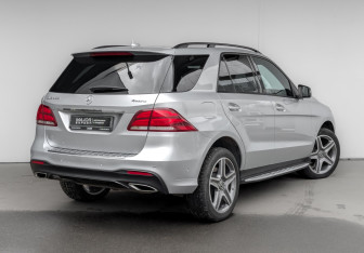 Подержанный автомобиль Mercedes-Benz GLE 2017 года (5 фото)
