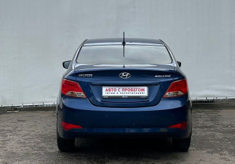 Подержанный автомобиль Hyundai Solaris Sedan 2015 года (6 фото)