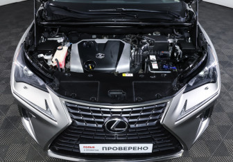 Подержанный автомобиль Lexus NX 2017 года (8 фото)