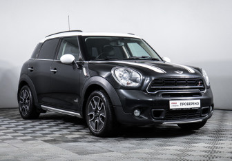 Подержанный автомобиль MINI Countryman 2016 года (3 фото)