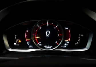 Подержанный автомобиль Volvo XC70 2014 года (13 фото)