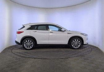 Подержанный автомобиль Infiniti QX50 2019 года (4 фото)