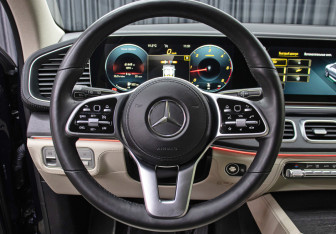 Подержанный автомобиль Mercedes-Benz GLE 2021 года (17 фото)