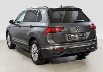 Подержанный автомобиль Volkswagen Tiguan 2021 года (7 фото)