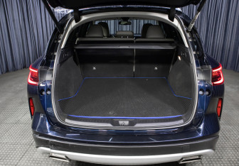 Подержанный автомобиль Infiniti QX50 2018 года (10 фото)