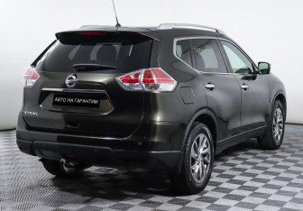 Подержанный автомобиль Nissan X-Trail 2016 года (3 фото)