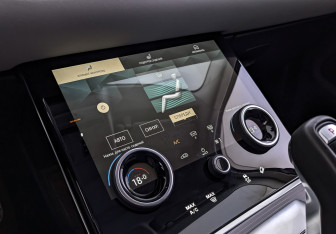 Подержанный автомобиль Land Rover Range Rover Evoque 2021 года (20 фото)