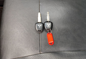 Подержанный автомобиль Mitsubishi Pajero 2014 года (18 фото)