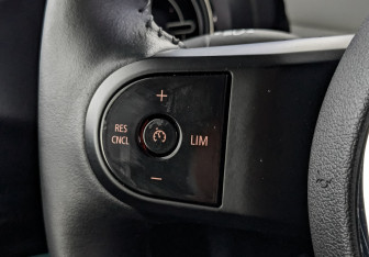 Подержанный автомобиль MINI Hatch 2022 года (27 фото)