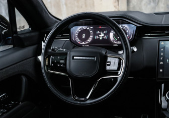 Подержанный автомобиль Land Rover Range Rover Sport 2022 года (15 фото)