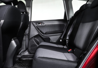 Подержанный автомобиль Subaru Forester Suv 2017 года (12 фото)