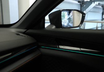 Подержанный автомобиль Changan UNI-V 2024 года (24 фото)