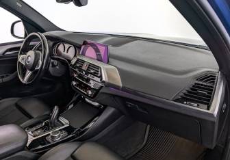 Подержанный автомобиль BMW X3 2021 года (13 фото)