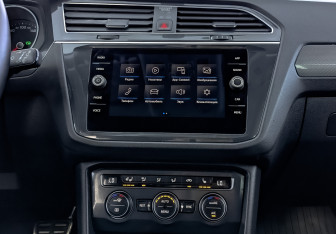 Подержанный автомобиль Volkswagen Tiguan 2018 года (17 фото)