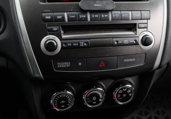 Подержанный автомобиль Mitsubishi ASX 2012 года (13 фото)