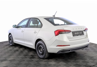 Подержанный автомобиль Skoda Rapid Liftback 2020 года (7 фото)