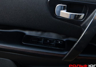 Подержанный автомобиль Nissan Qashqai 2011 года (15 фото)