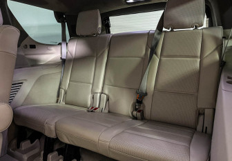 Подержанный автомобиль Cadillac Escalade Suv 2021 года (30 фото)