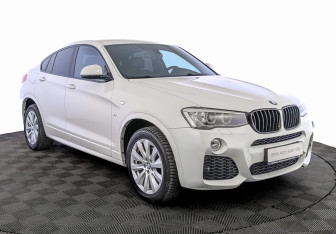 Подержанный автомобиль BMW X4 2015 года (3 фото)