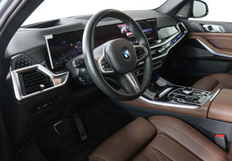 Новый BMW X5 2025 (11 фото)