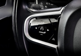 Подержанный автомобиль Volvo XC90 2018 года (28 фото)