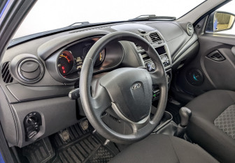 Подержанный автомобиль LADA (ВАЗ) Granta Sedan 2019 года (16 фото)
