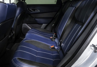 Подержанный автомобиль Land Rover Range Rover Velar 2020 года (17 фото)