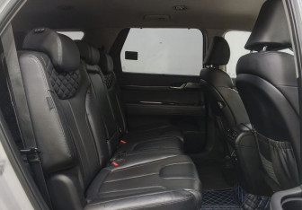 Подержанный автомобиль Hyundai Palisade 2022 года (29 фото)