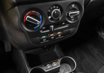 Подержанный автомобиль LADA (ВАЗ) Granta Sedan 2021 года (17 фото)