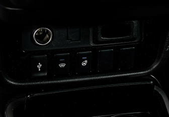 Подержанный автомобиль Mitsubishi Outlander 2020 года (10 фото)