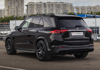 Подержанный автомобиль Mercedes-Benz GLE AMG 2023 года (8 фото)