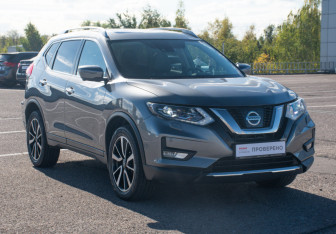 Подержанный автомобиль Nissan X-Trail 2021 года (3 фото)
