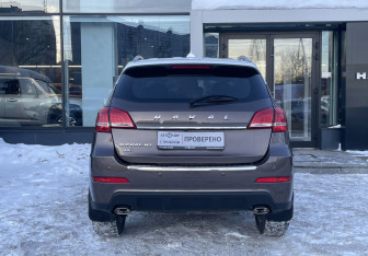 Подержанный автомобиль Haval H2 2019 года (6 фото)
