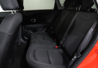 Подержанный автомобиль Kia Soul 2017 года (10 фото)