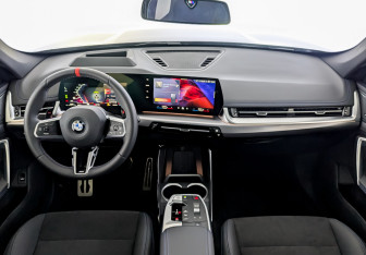 Новый BMW X1 2025 (10 фото)