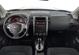 Подержанный автомобиль Nissan X-Trail 2013 года (14 фото)