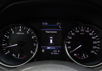 Подержанный автомобиль Nissan X-Trail 2021 года (9 фото)