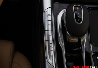 Подержанный автомобиль Voyah Free 2022 года (23 фото)