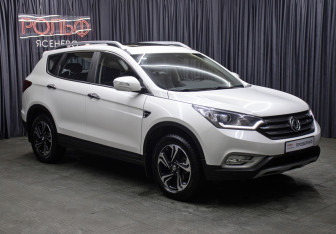 Подержанный автомобиль DongFeng AX7 2018 года (3 фото)