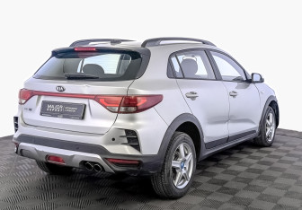 Подержанный автомобиль Kia Rio Hatchback 2021 года (5 фото)