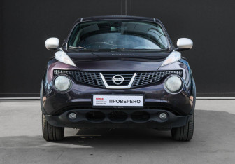 Подержанный автомобиль Nissan Juke 2012 года (2 фото)