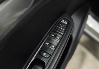 Подержанный автомобиль Renault Arkana 2019 года (17 фото)