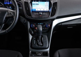 Подержанный автомобиль Ford Kuga 2019 года (11 фото)