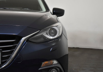 Подержанный автомобиль Mazda 3 Hatchback 2014 года (7 фото)